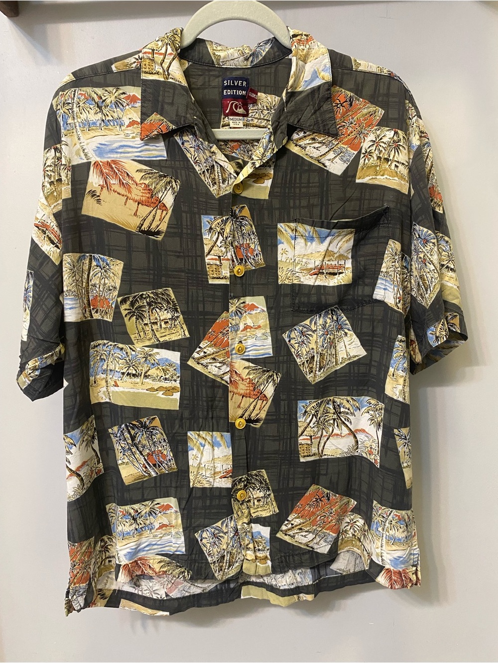 Vtg Quiksilver Silver Edition Hawaiian Rayon Shirt M Single Stitch Made in USA